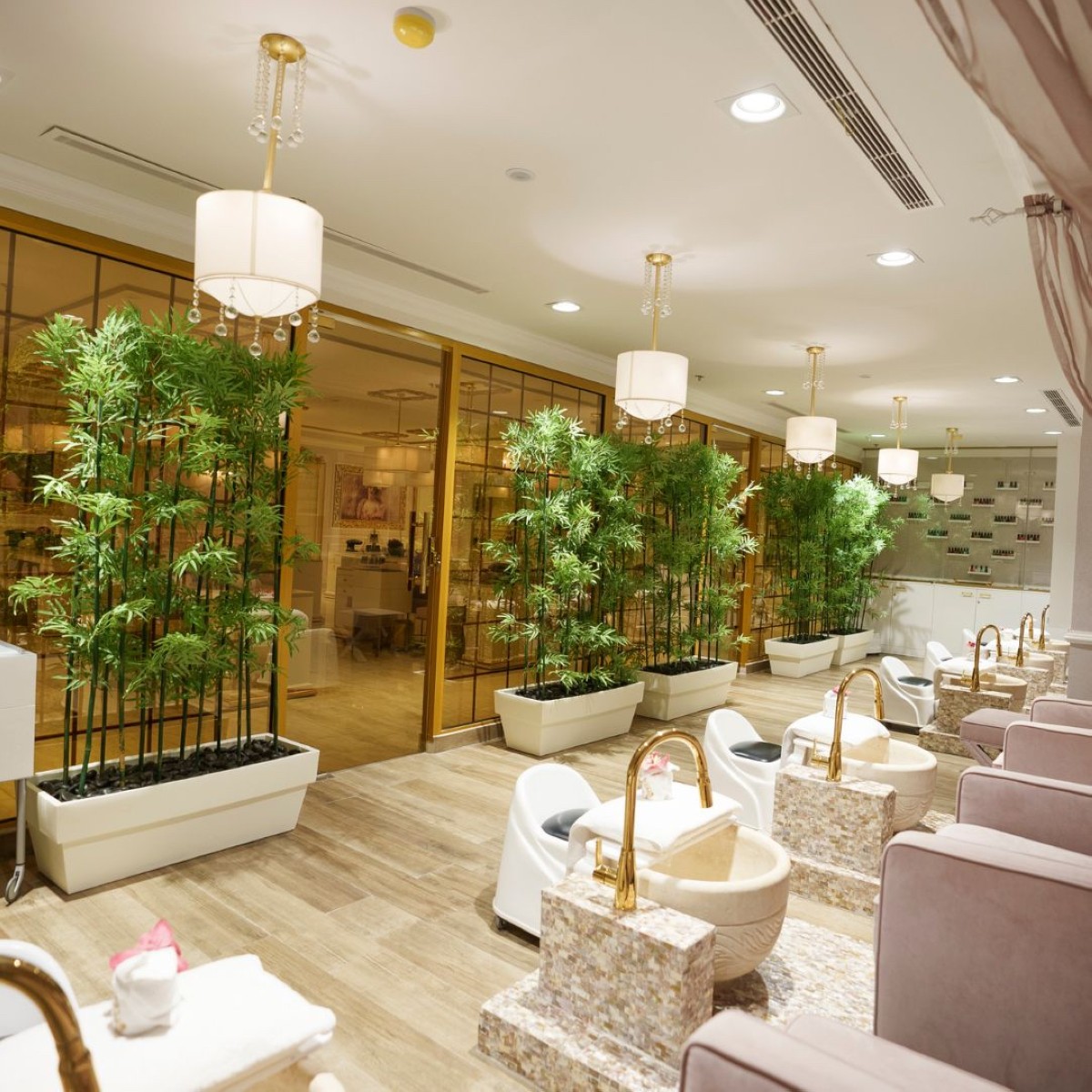 Eugenie Salon is the perfect glam spot for a girls' day. @eugenie.salon