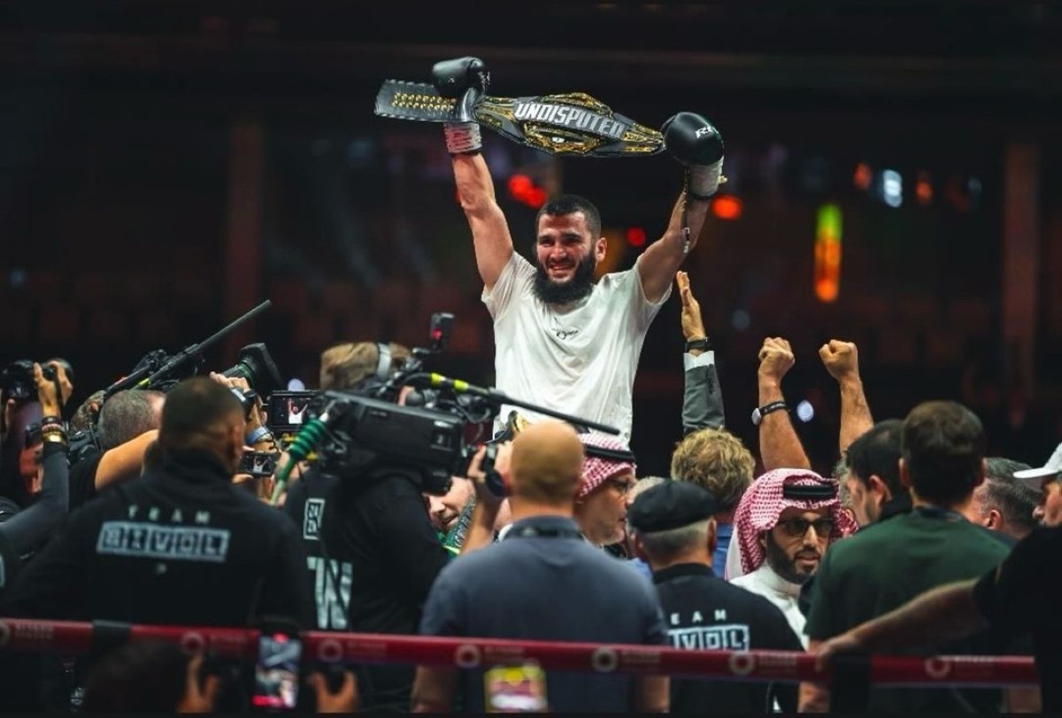 IV Crown Showdown: Beterbiev v Bivol