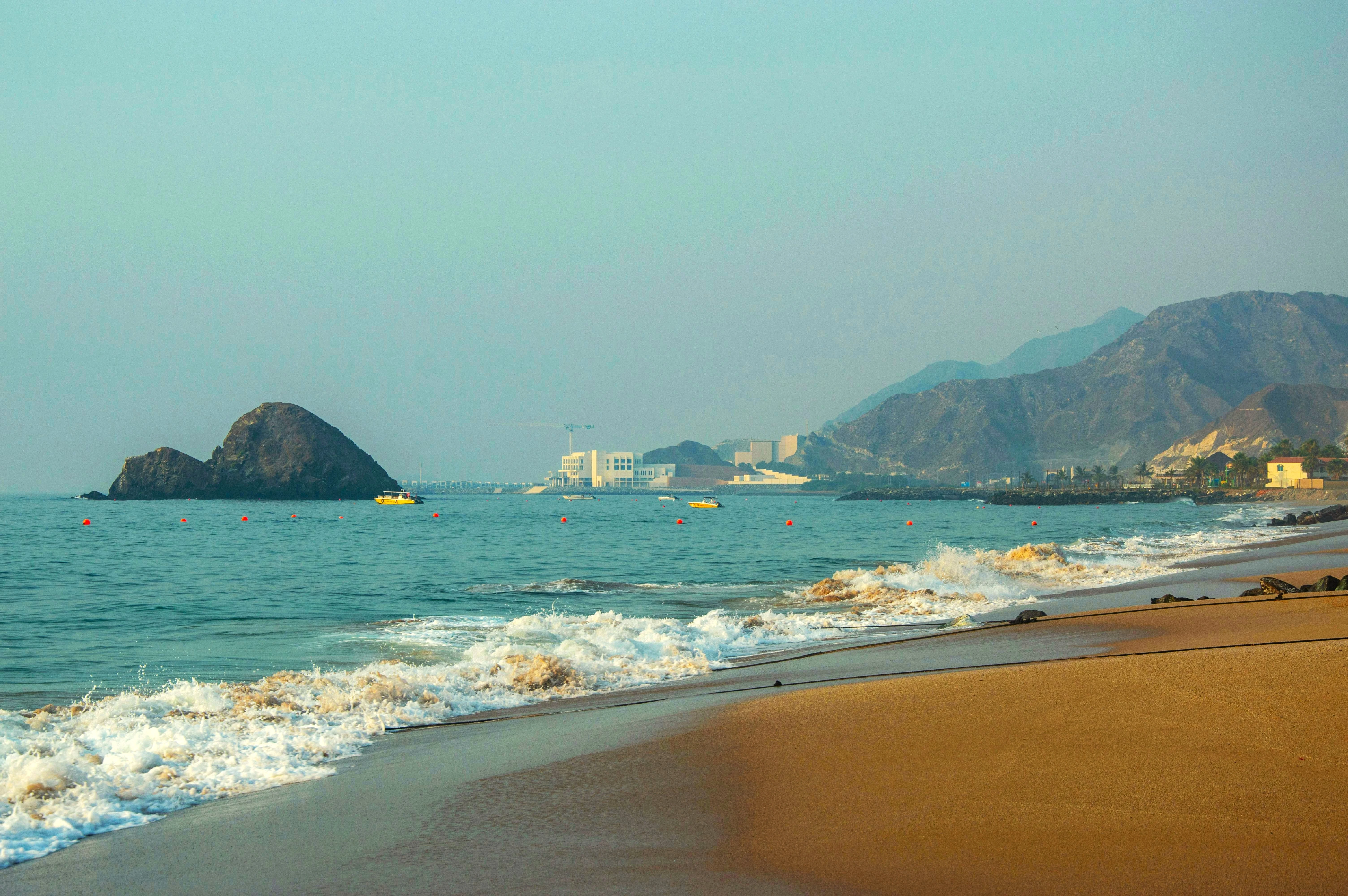 شاطئ العقة، الفجيرة. مصدر الصورة: Pexels