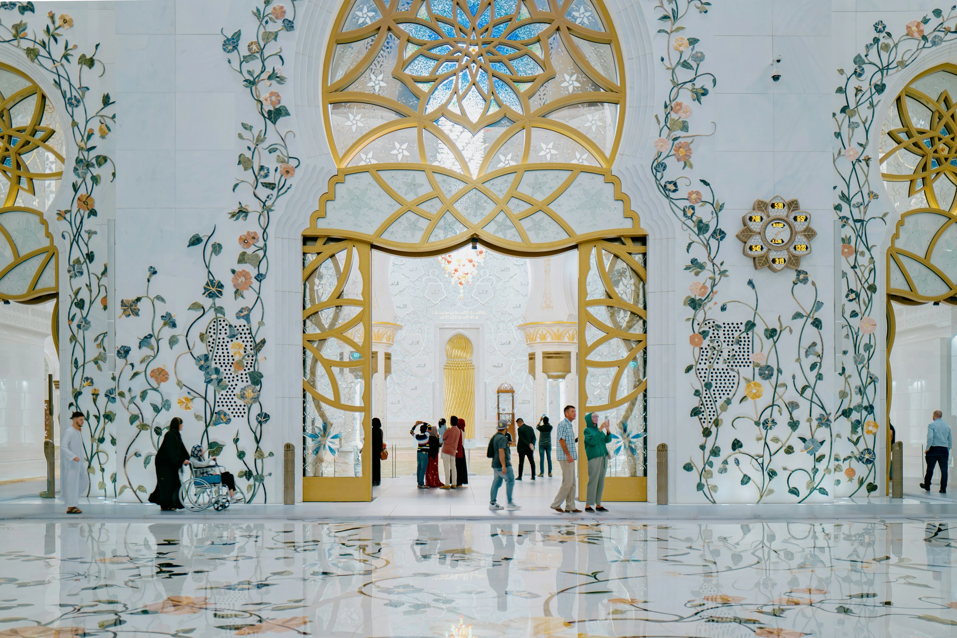 مسجد الشيخ زايد الكبير. مصدر الصورة: Unsplash