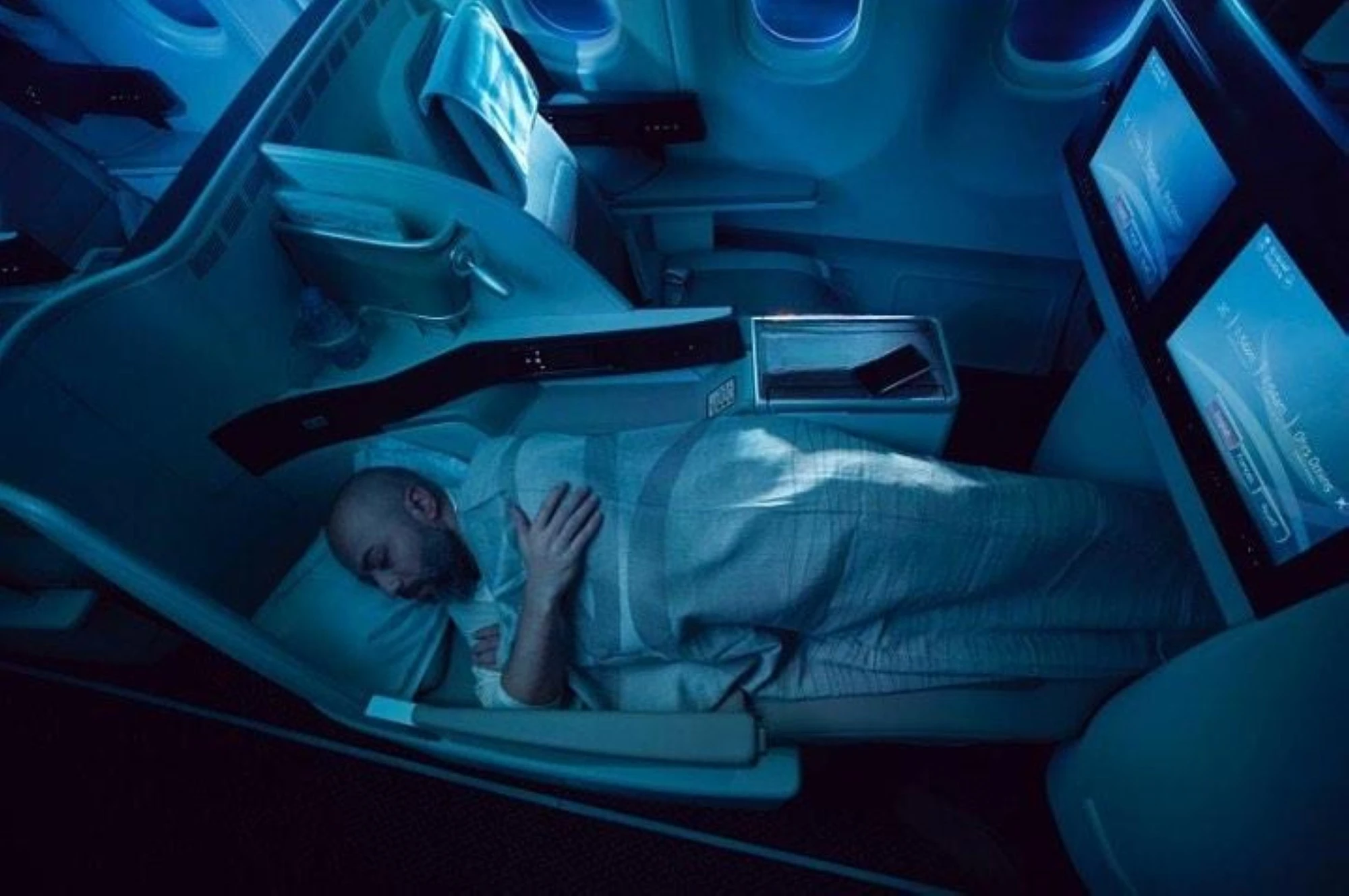 ميزات السفر بدرجة رجال الأعمال