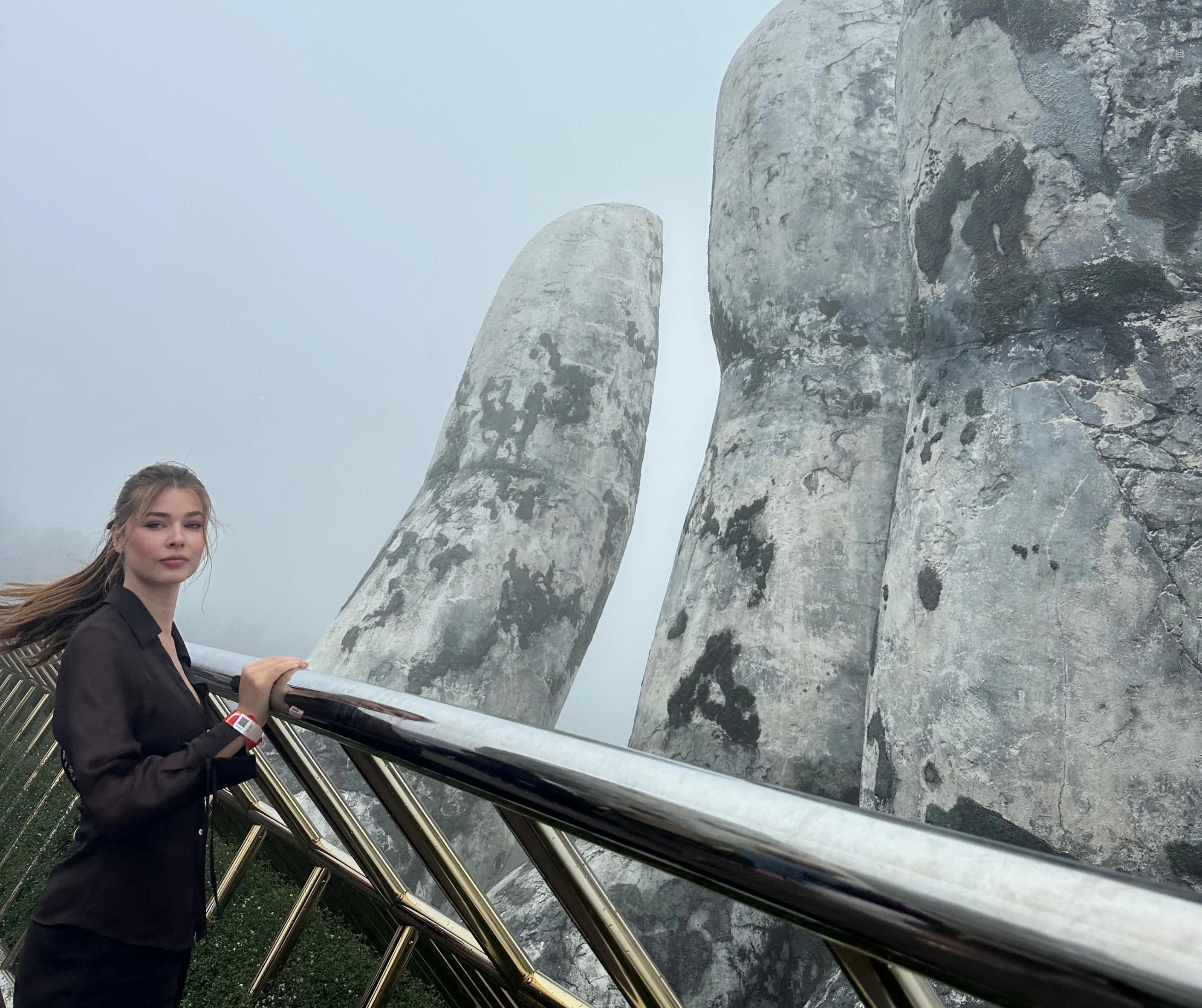 يُظهر هذا المقال كيفية تحوّل اللحظات المُرهِقة إلى نوع من التمرّد الهادئ، وإلى ثقةٍ عميقةٍ بالنفس، وإلى بدايةٍ جديدةٍ تُغيّر مسار حياتكِ حتى بعد انتهاء الرحلة 