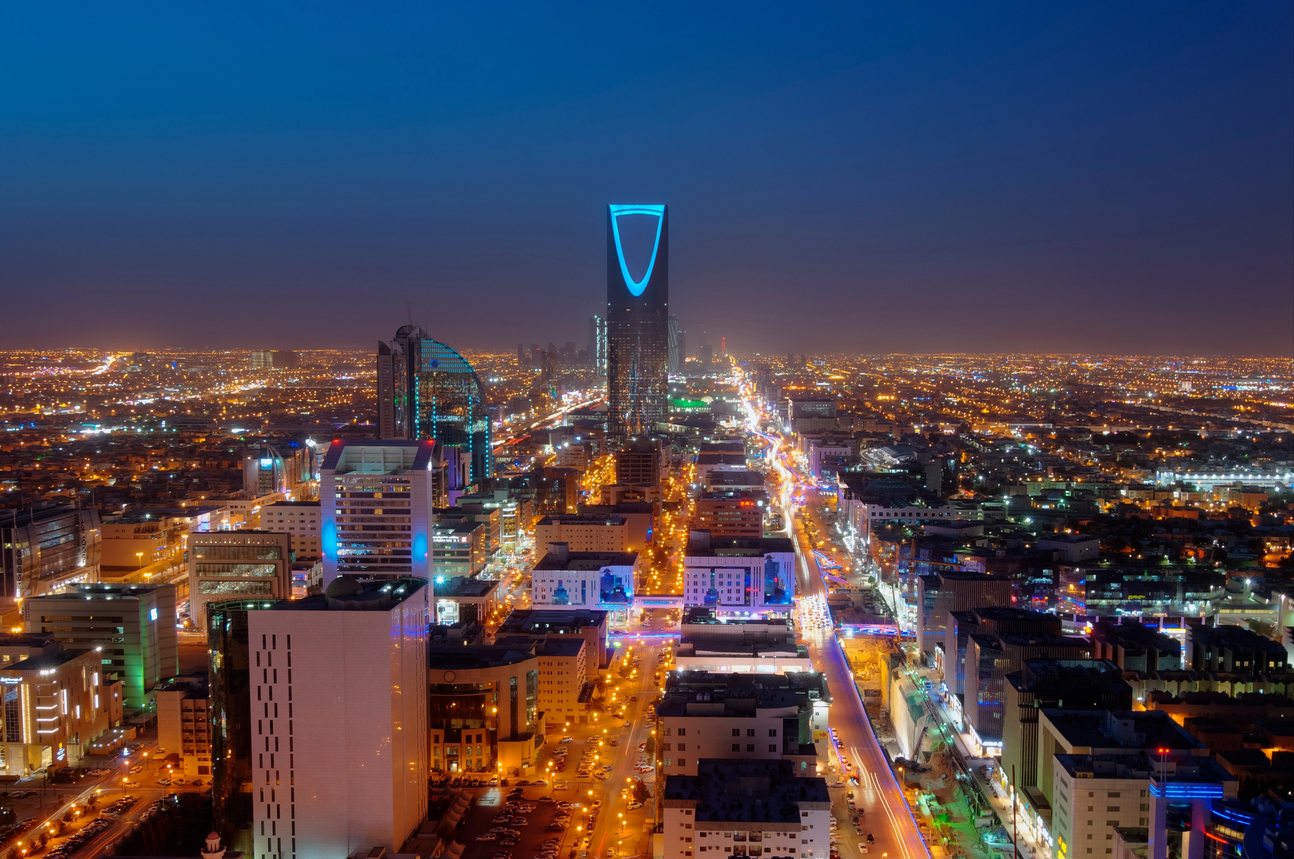  الرياض ليلاً 