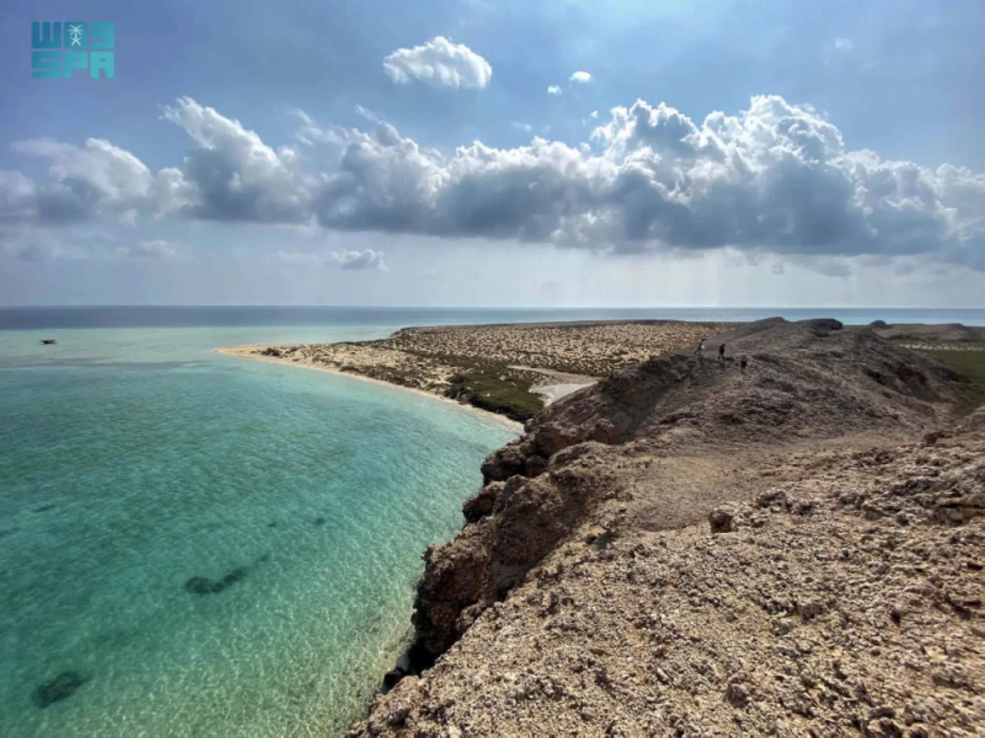 شاهد روعة المياه الصافية في الليث 